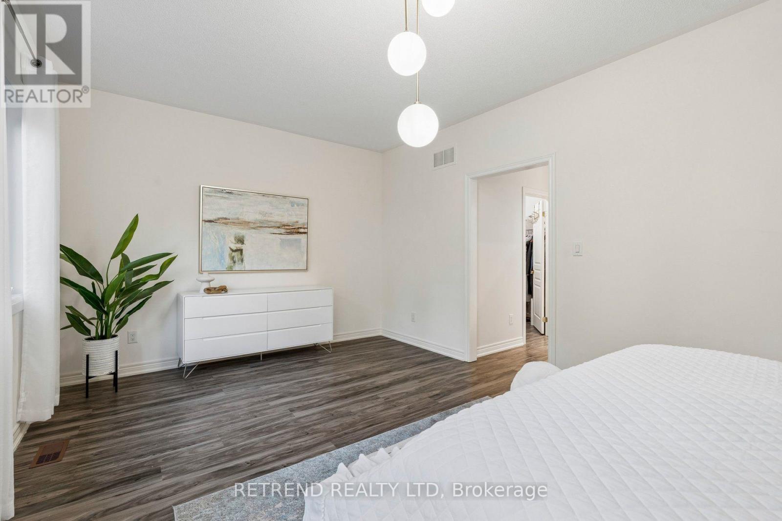 83 SOUTHVALE DRIVE - Image 35