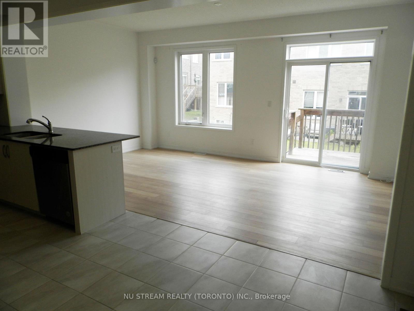 208 HARDING PARK STREET - 6