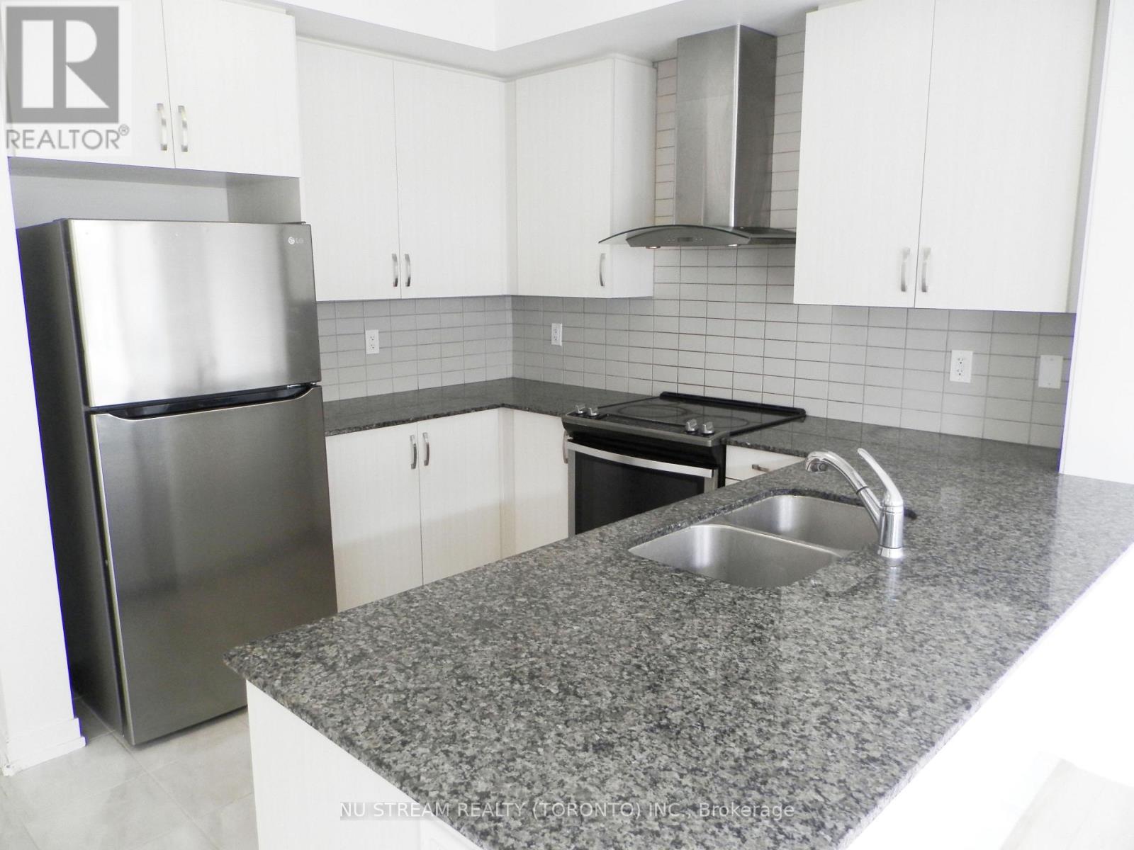 208 HARDING PARK STREET - 9