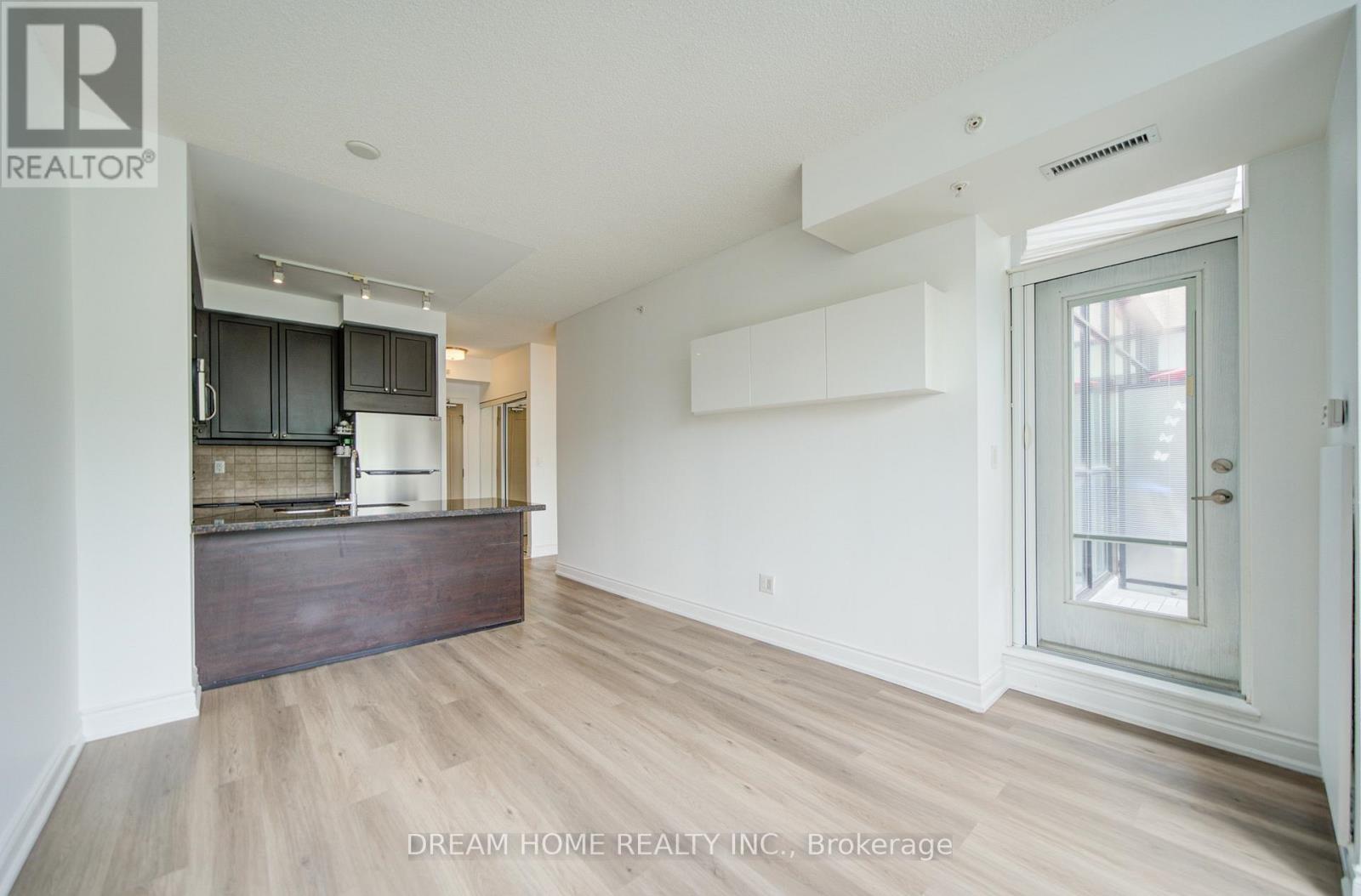 #322 2396 MAJOR MACKENZIE DRIVE - 14