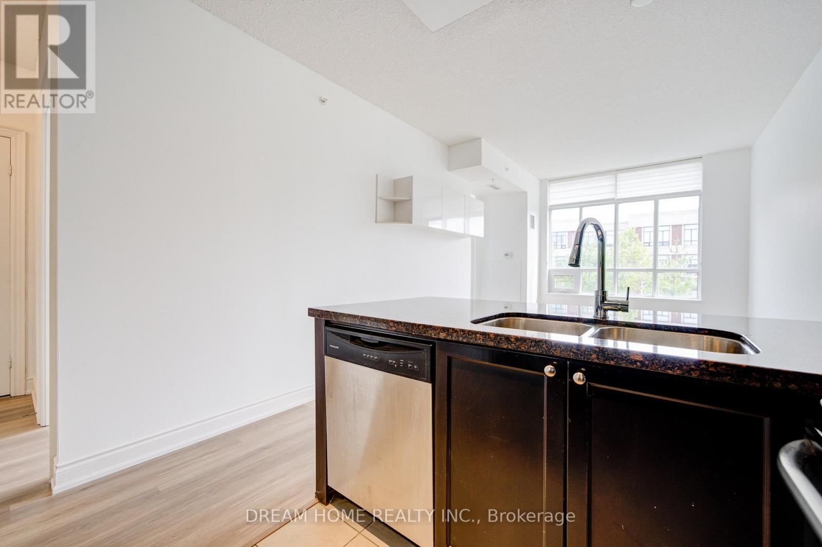 #322 2396 MAJOR MACKENZIE DRIVE - 17