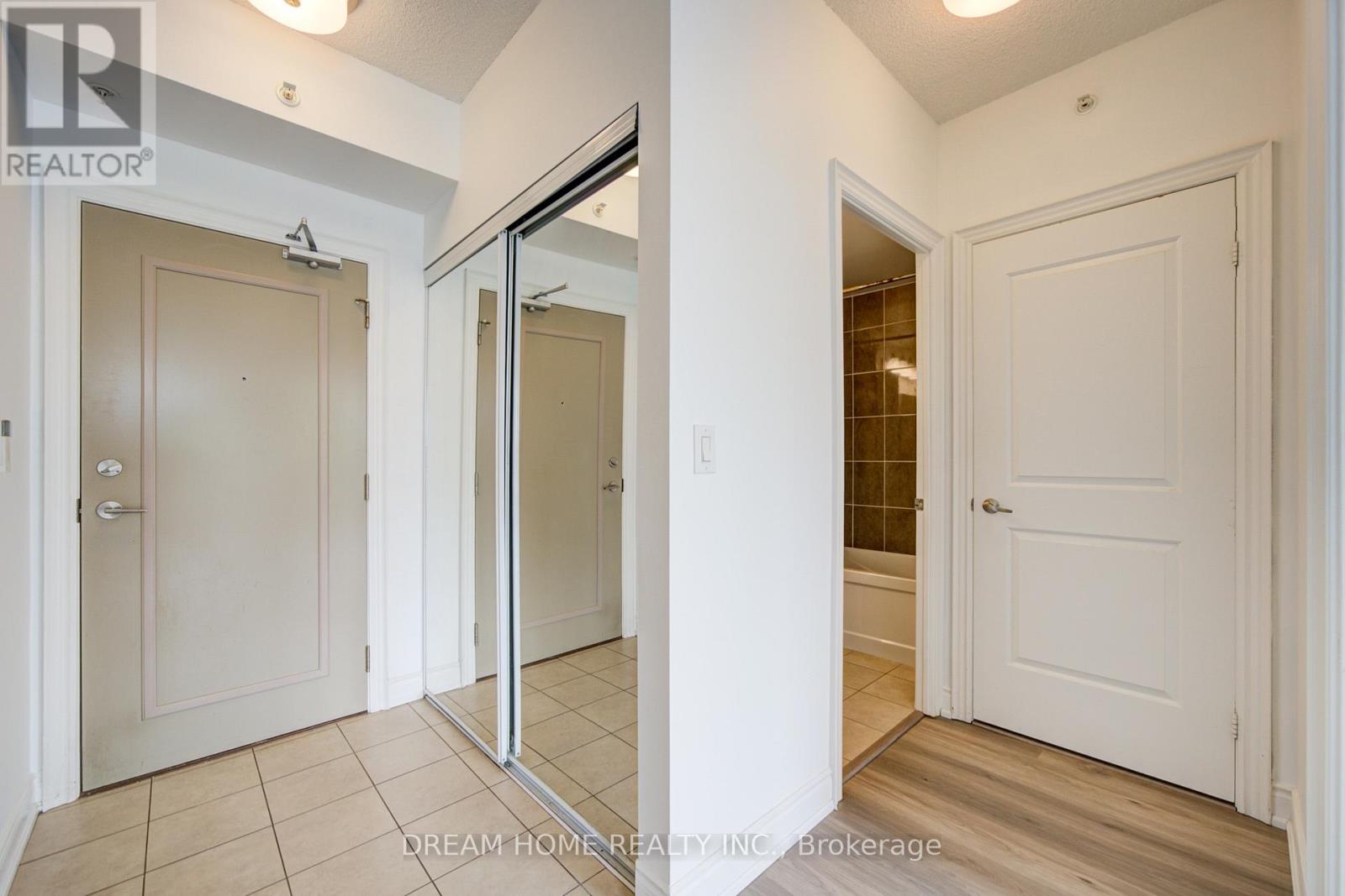 #322 2396 MAJOR MACKENZIE DRIVE - 22