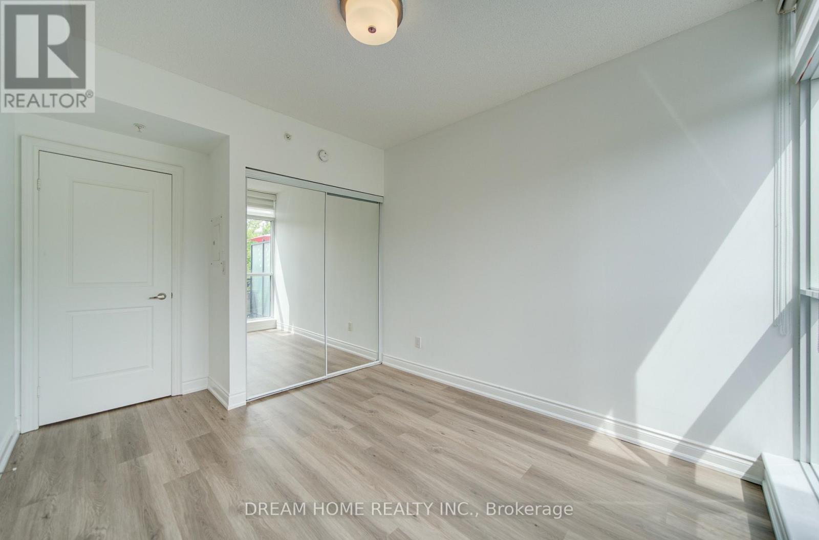 #322 2396 MAJOR MACKENZIE DRIVE - Image 39