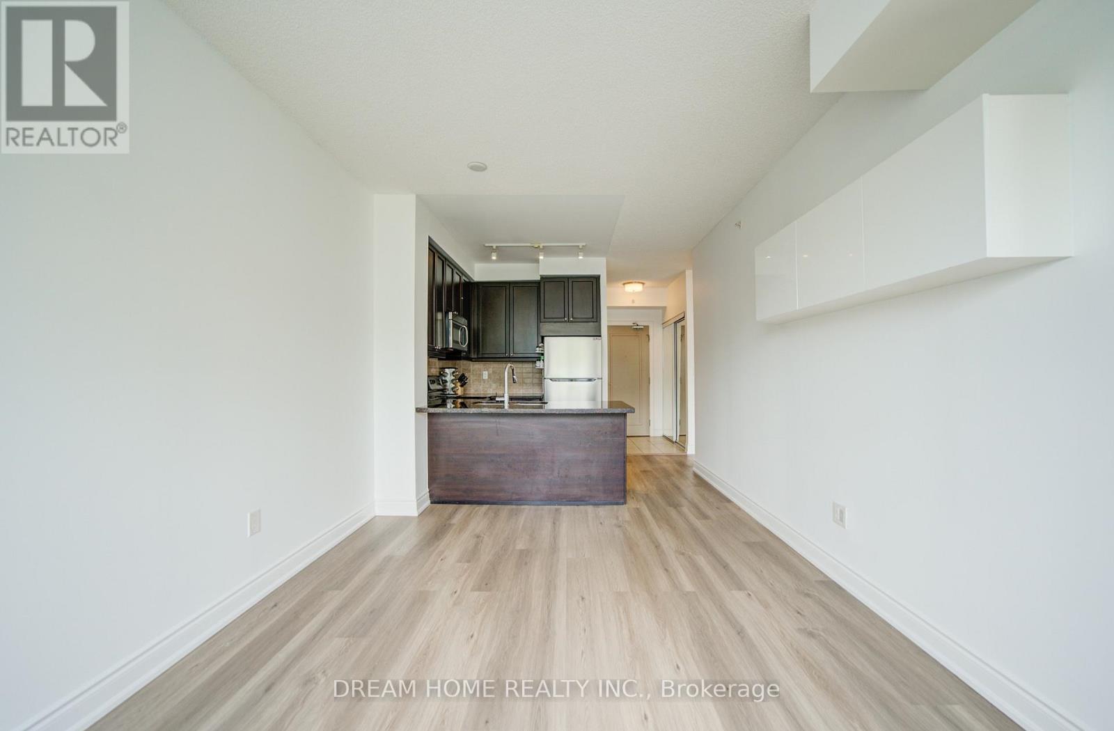 #322 2396 MAJOR MACKENZIE DRIVE - 43