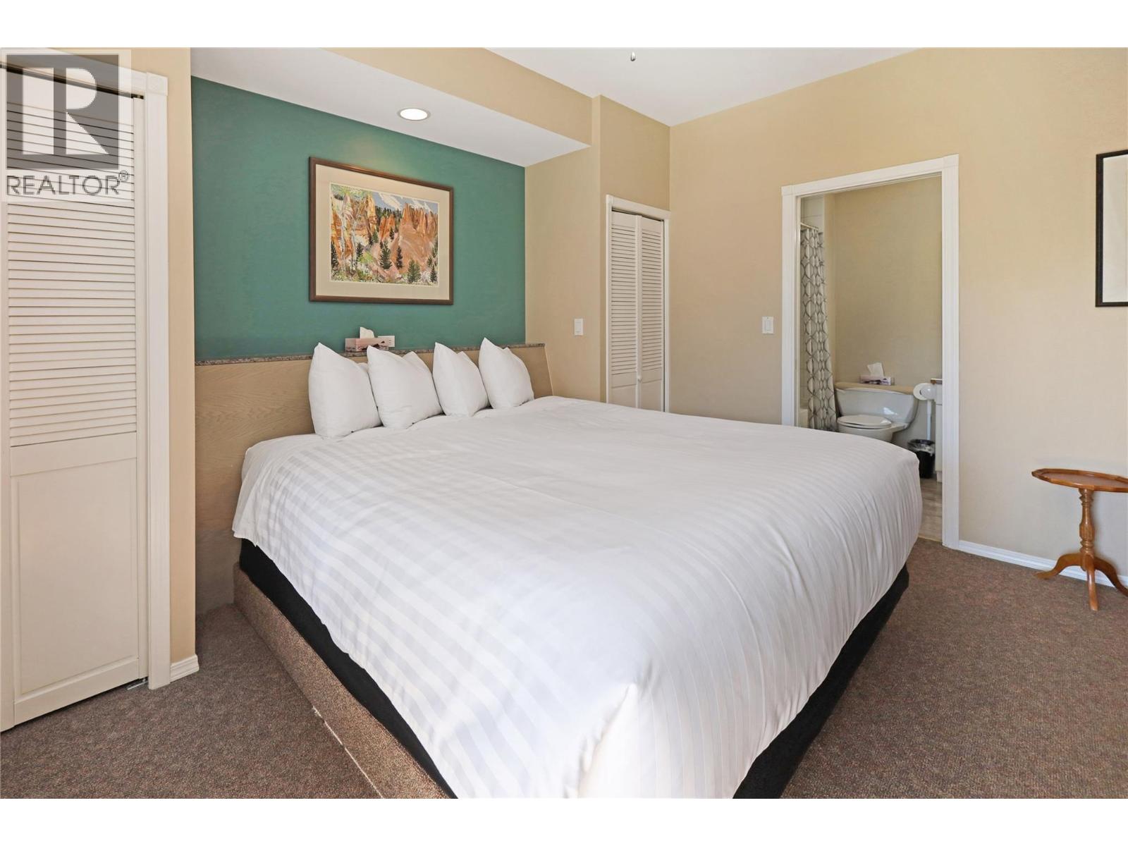 #1010A 5052 Riverview Road - 19