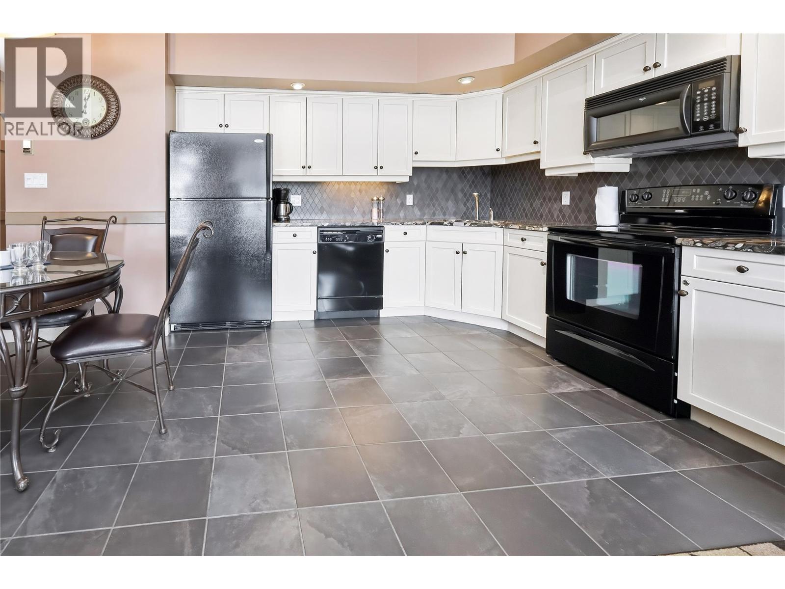 #622 600 Bighorn Boulevard - 14