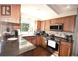 1410 Lansdowne Drive, Coquitlam, BC V3E1Y4 Photo 6