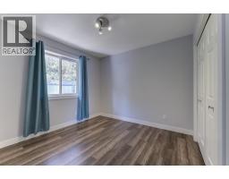 5284 Clarence Road, Peachland, BC V0H1X2 Photo 17