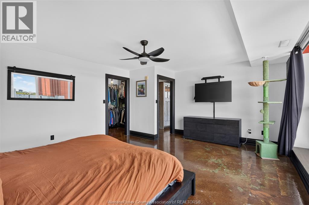 #301 2175 Wyandotte STREET East - 24