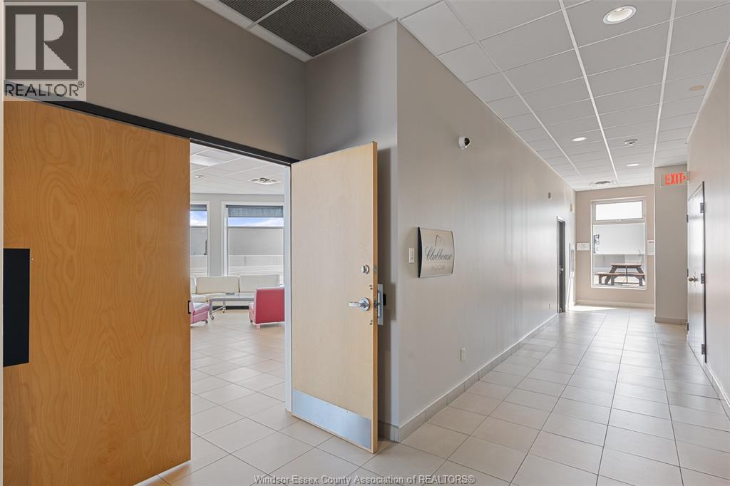 #301 2175 Wyandotte STREET East - 41