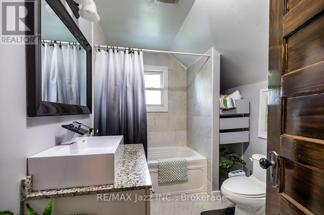 180 OLIVE AVENUE - Image 11
