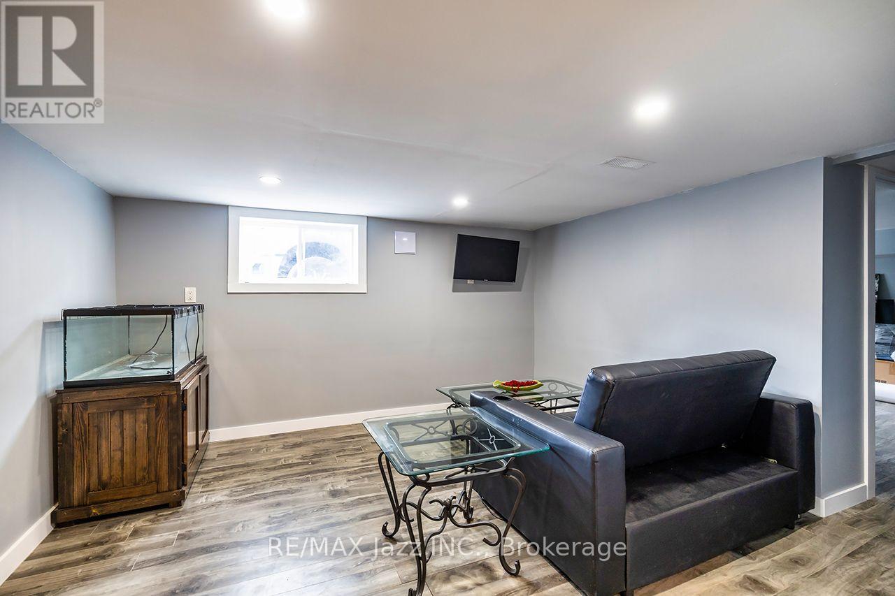 180 OLIVE AVENUE - Image 15