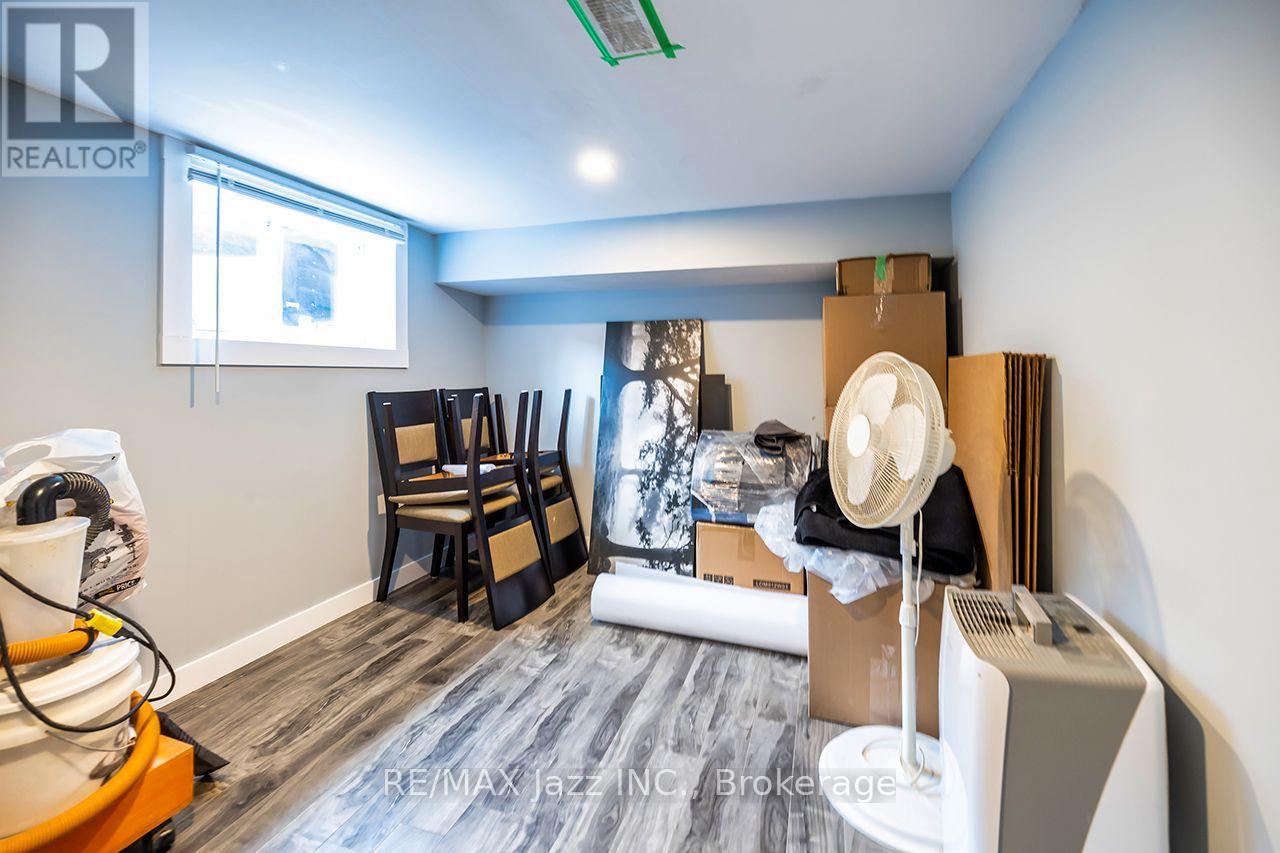 180 OLIVE AVENUE - Image 18