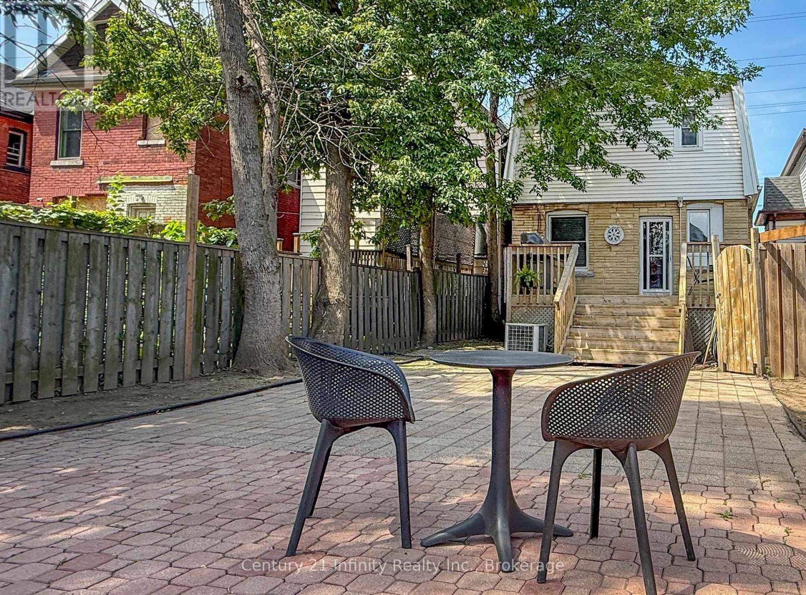128 BIRCH AVENUE - Image 19