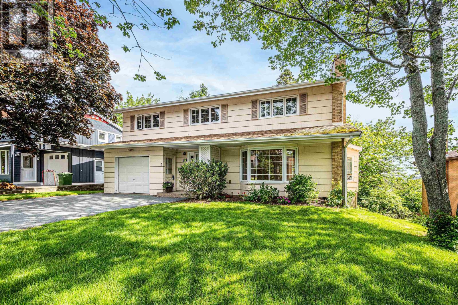 Property photo of 43 Deepwood Crescent
