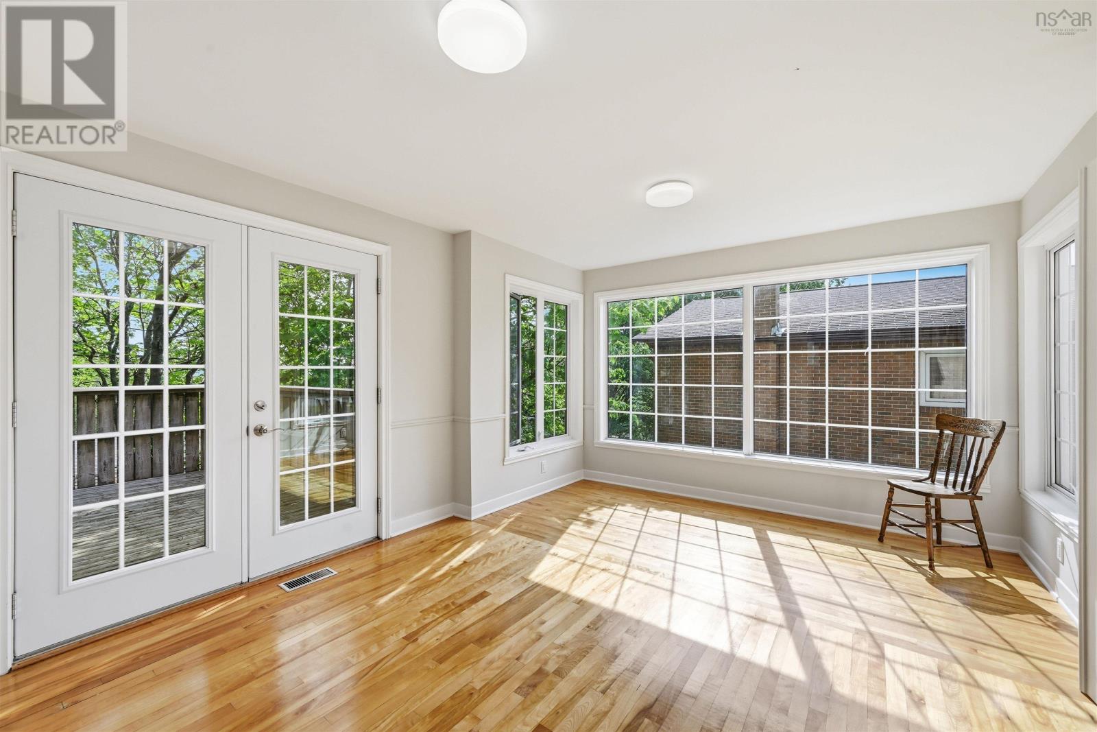 Property 11 of 51 of 43 Deepwood Crescent