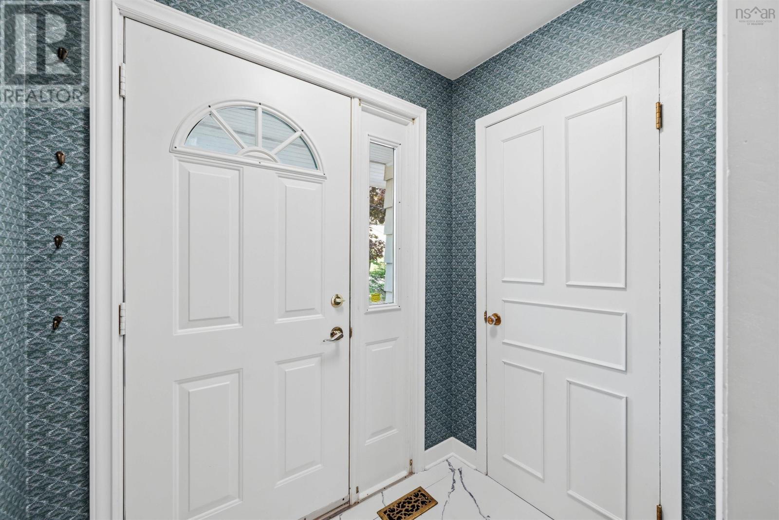 Property 3 of 51 of 43 Deepwood Crescent