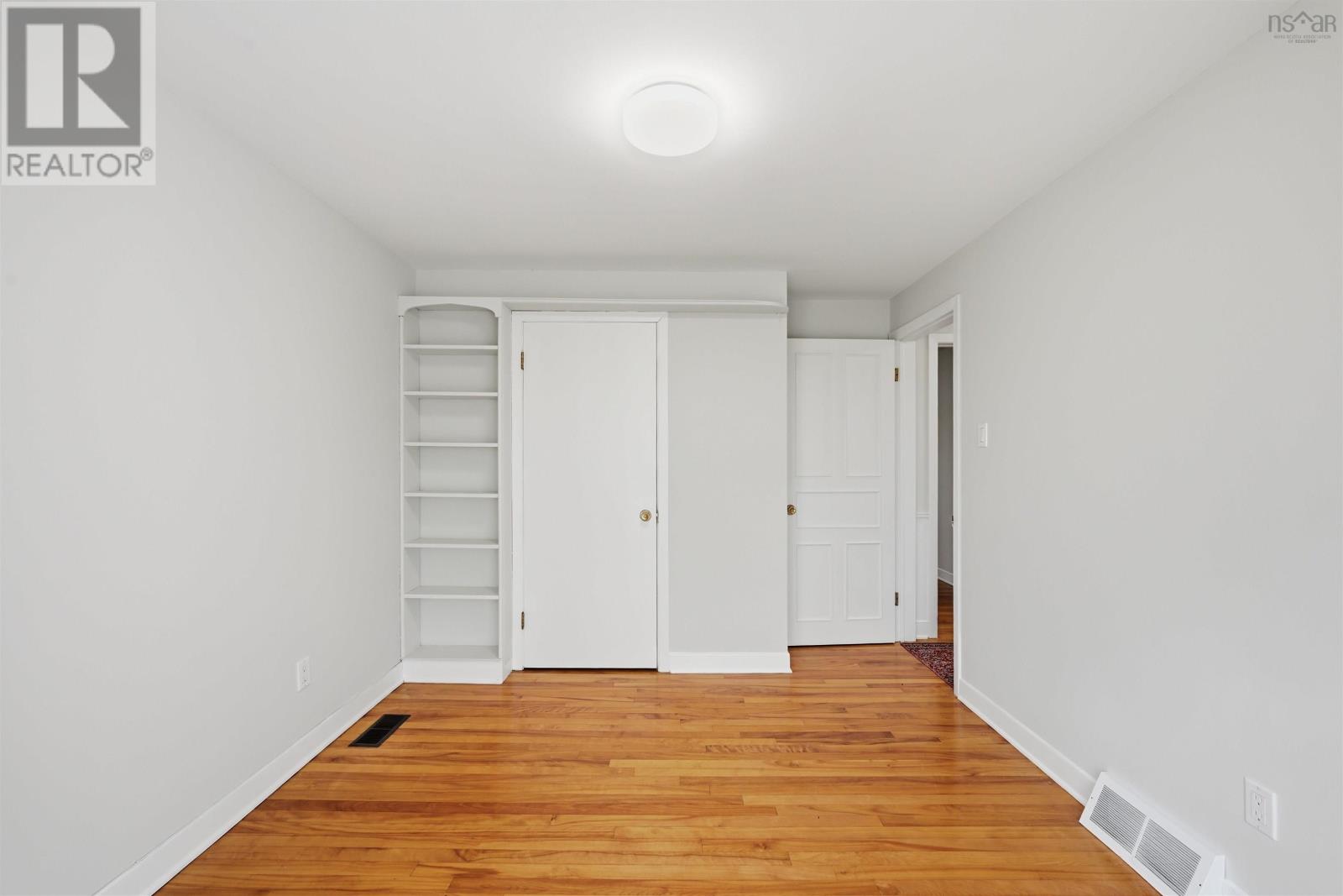 Property 35 of 51 of 43 Deepwood Crescent