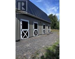 822 Cleveland Road, Windermere, NS B0P1E0 Photo 27