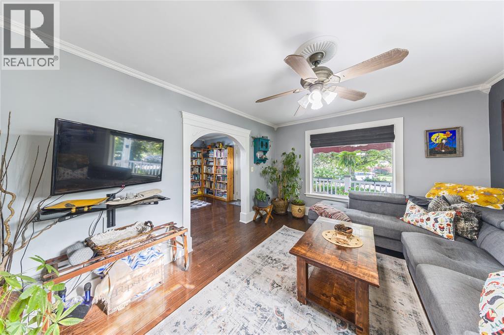 366 Cameron STREET - 21