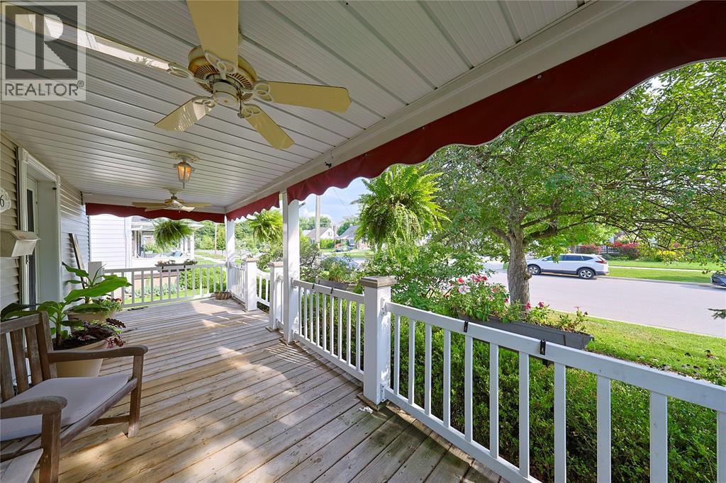366 Cameron STREET - 3