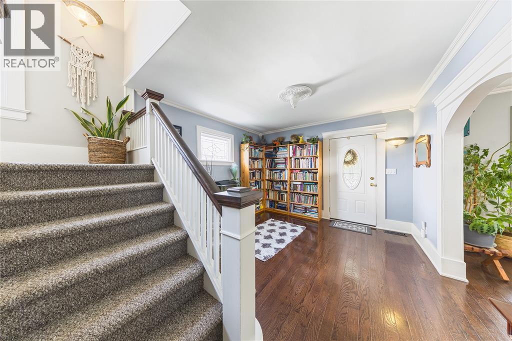 366 Cameron STREET - 30