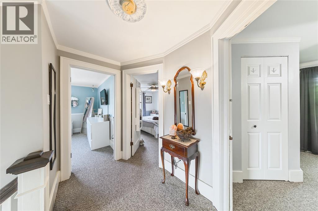 366 Cameron STREET - Image 32