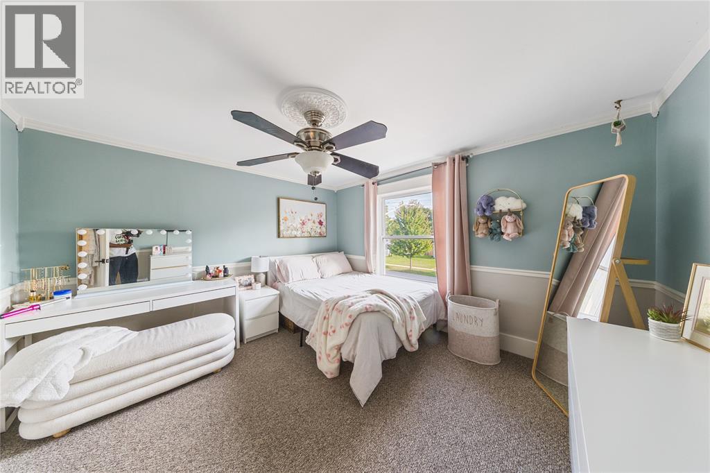 366 Cameron STREET - 36