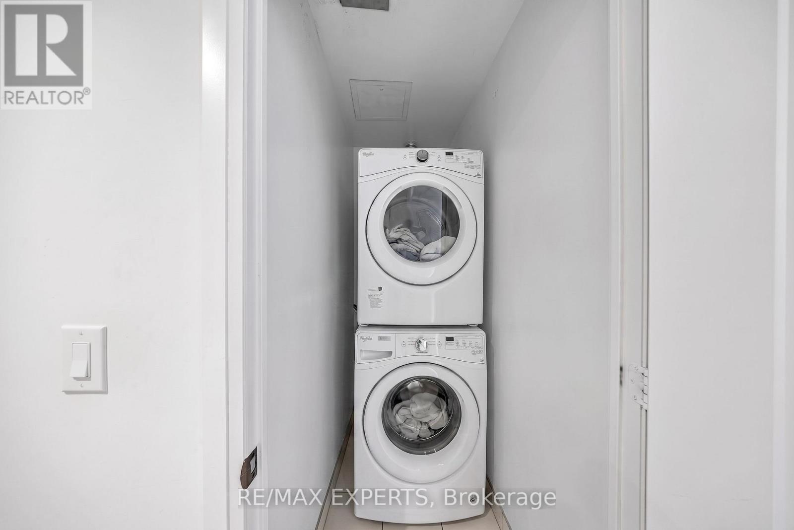#2103 101 ERSKINE AVENUE - 11