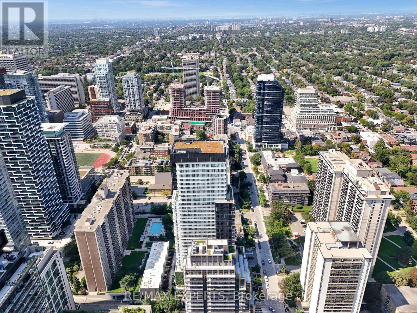 #2103 101 ERSKINE AVENUE - 28