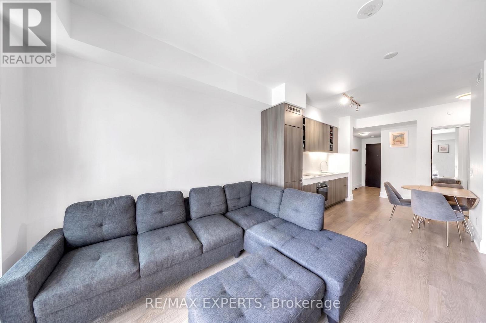 #2103 101 ERSKINE AVENUE - 4