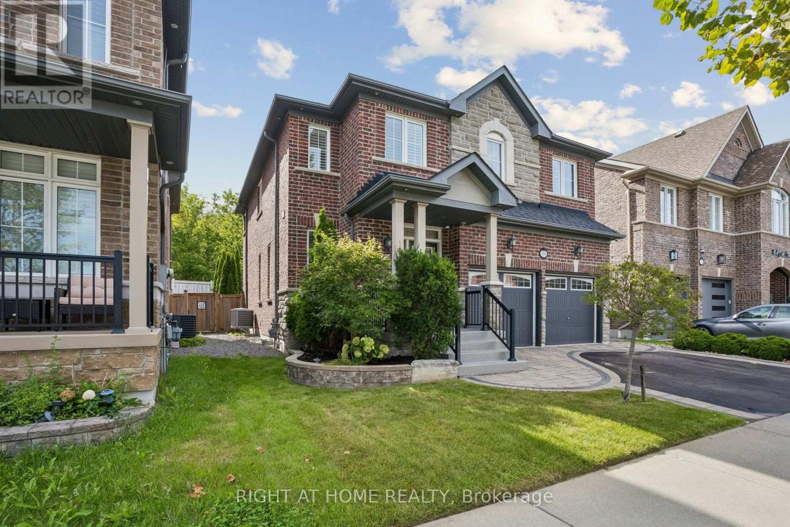 26 BIGNELL CRESCENT - 2