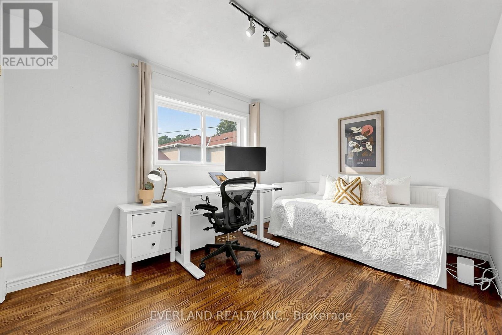 38 SIX NATIONS AVENUE - 18