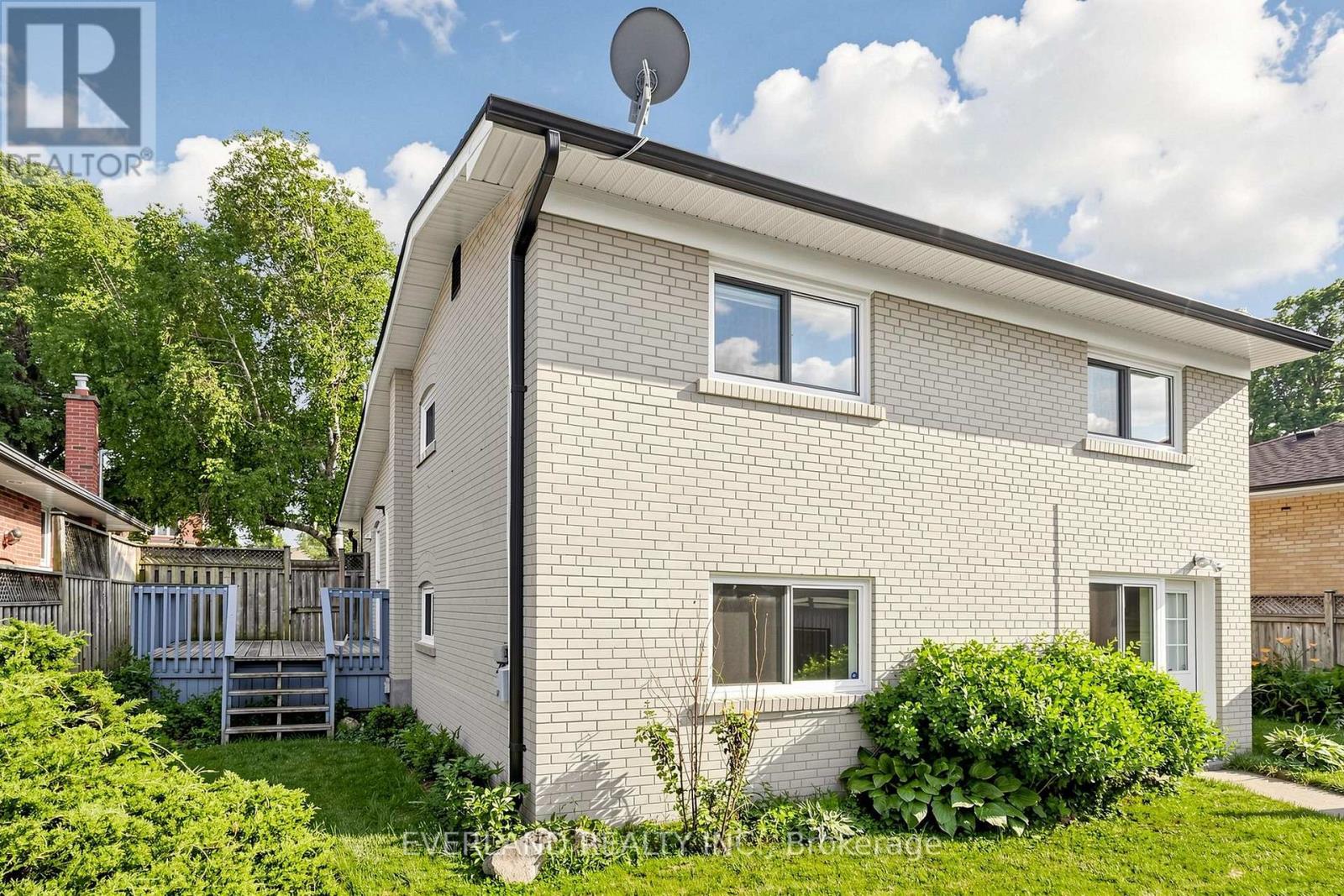 38 SIX NATIONS AVENUE - 34