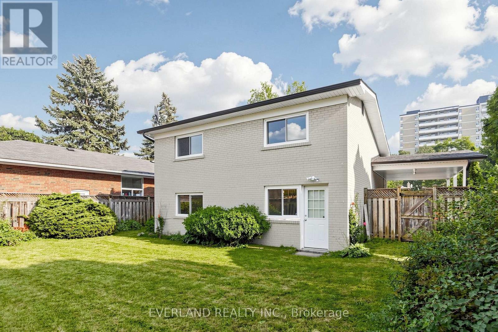 38 SIX NATIONS AVENUE - 35