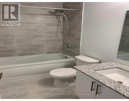 Bathroom - 9b Falaise Road, Toronto, ON M1E0C5 Photo 8