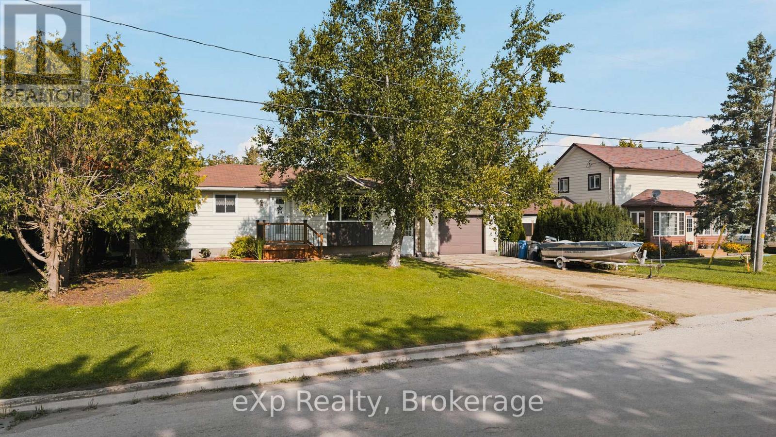 8 GREY STREET - Image 34