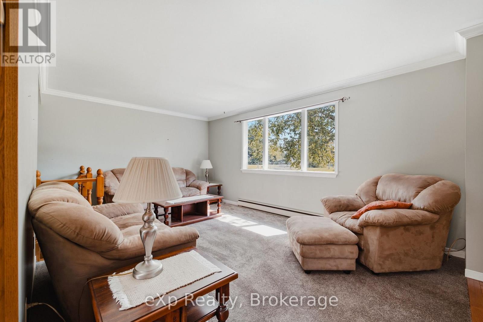 8 GREY STREET - Image 6