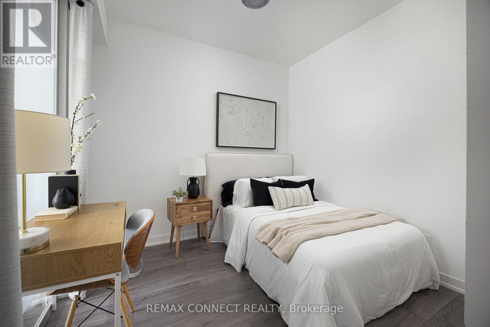 #321 1787 ST CLAIR AVENUE W - 18