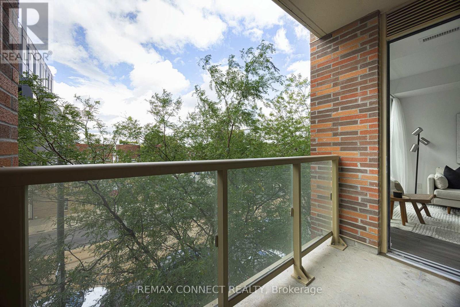 #321 1787 ST CLAIR AVENUE W - 22