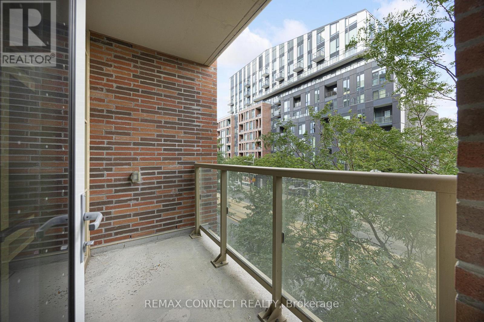 #321 1787 ST CLAIR AVENUE W - Image 23