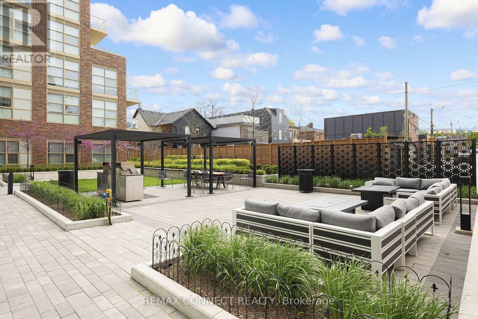 #321 1787 ST CLAIR AVENUE W - 25
