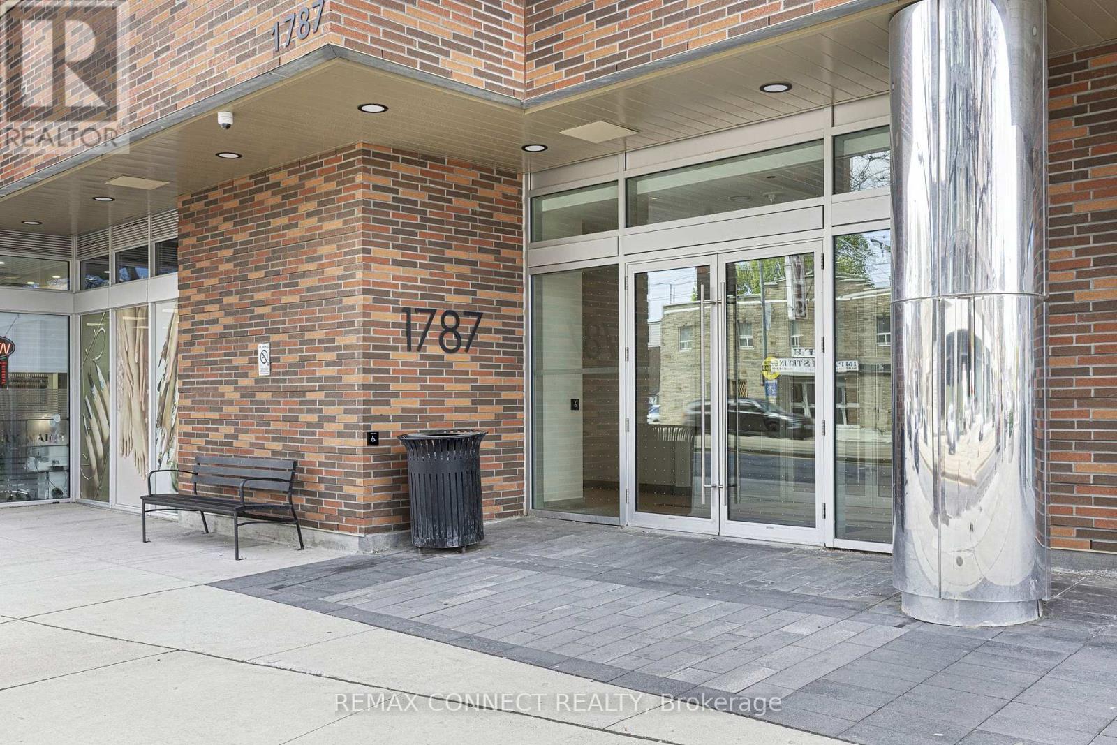 #321 1787 ST CLAIR AVENUE W - 27