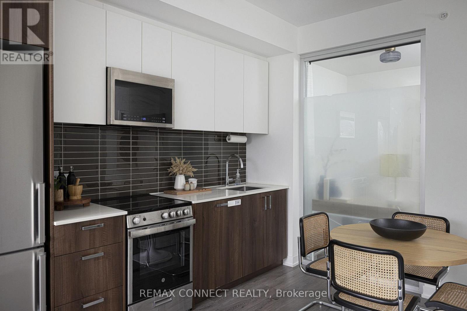 #321 1787 ST CLAIR AVENUE W - Image 9