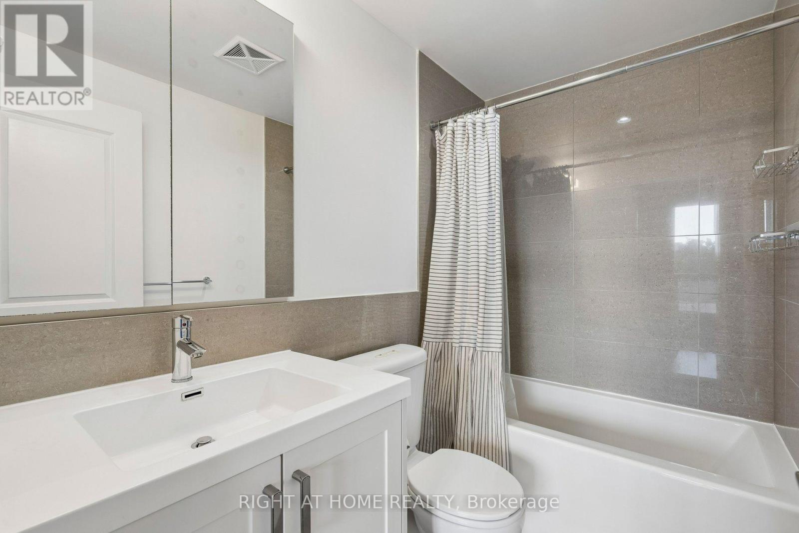 #717 2 OLD MILL DRIVE - Image 9