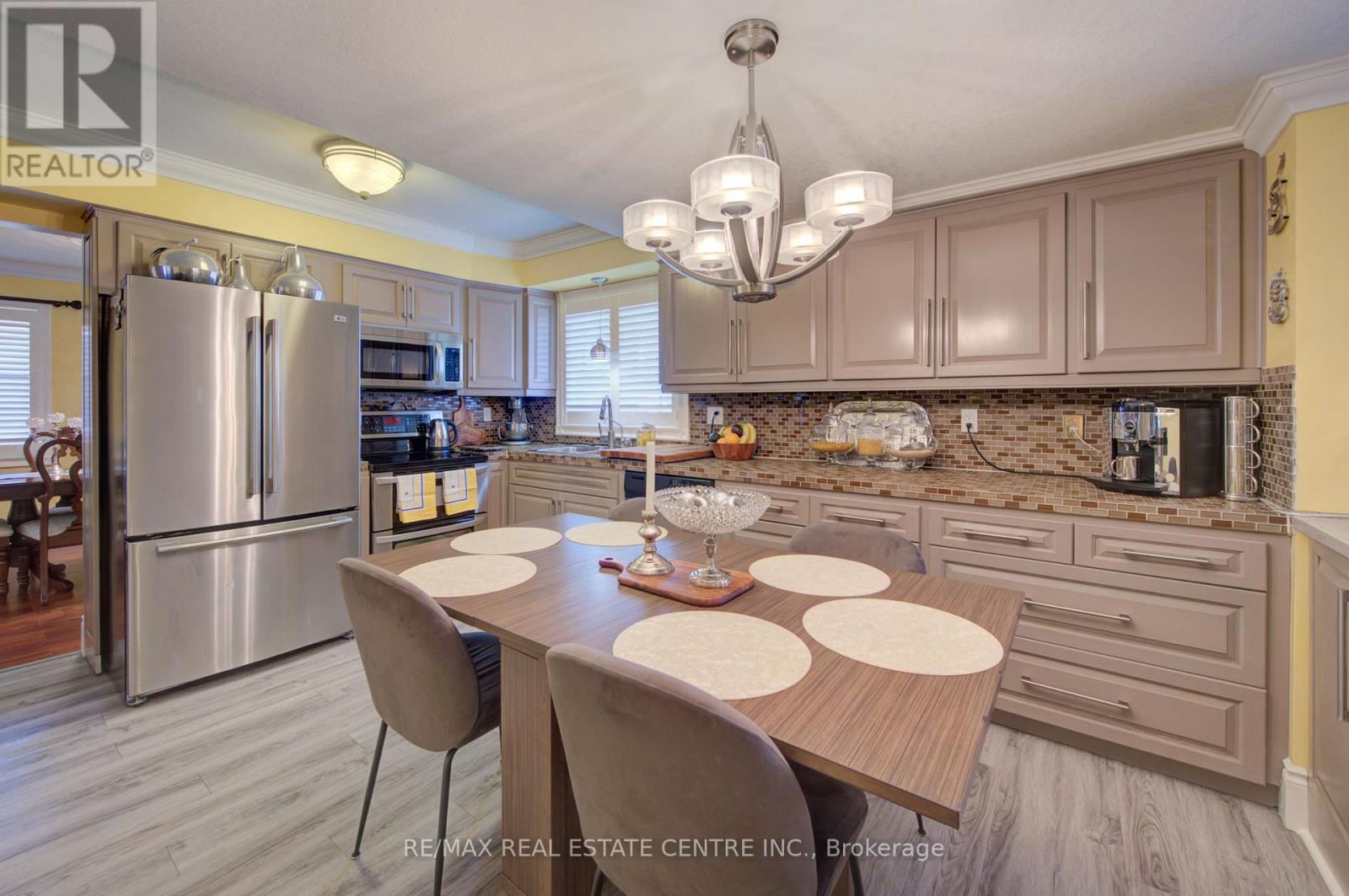 103 SOUTHWOOD DRIVE - 15