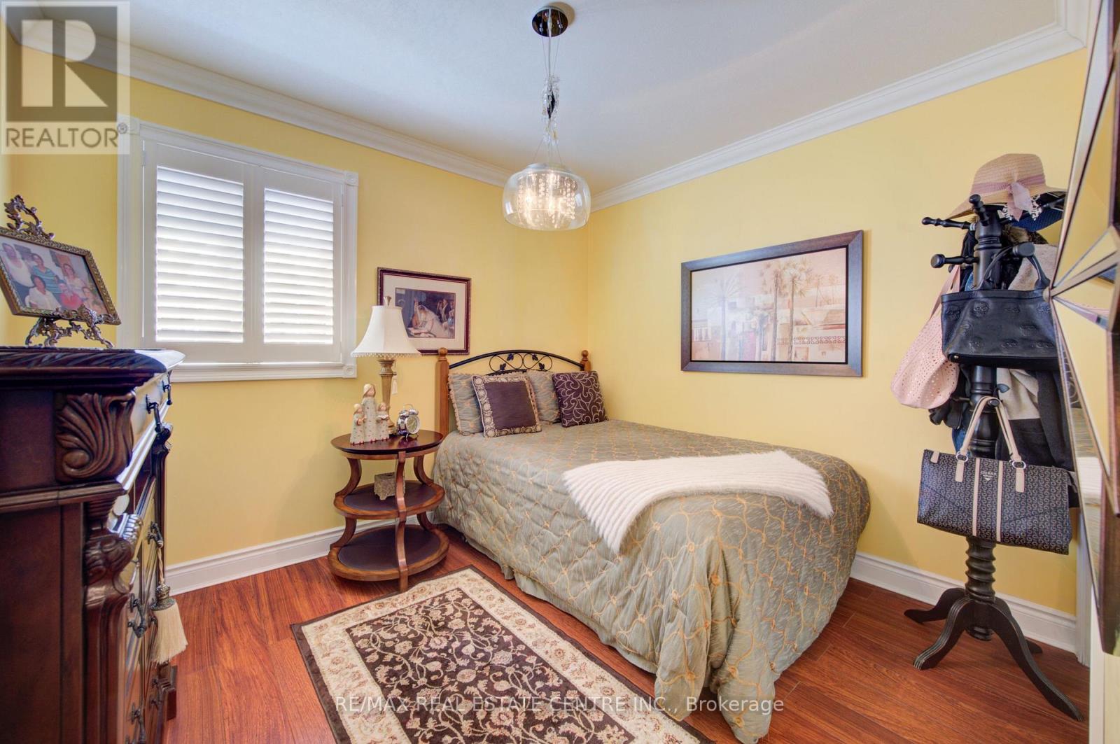 103 SOUTHWOOD DRIVE - 24