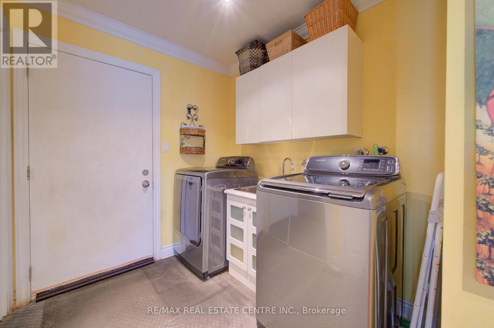 103 SOUTHWOOD DRIVE - 37