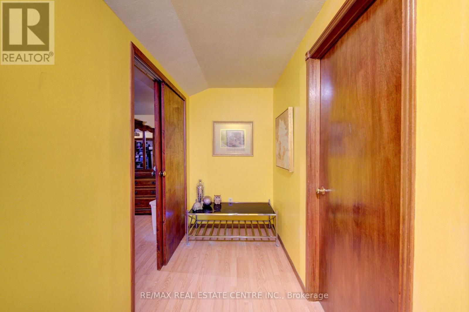 103 SOUTHWOOD DRIVE - 41