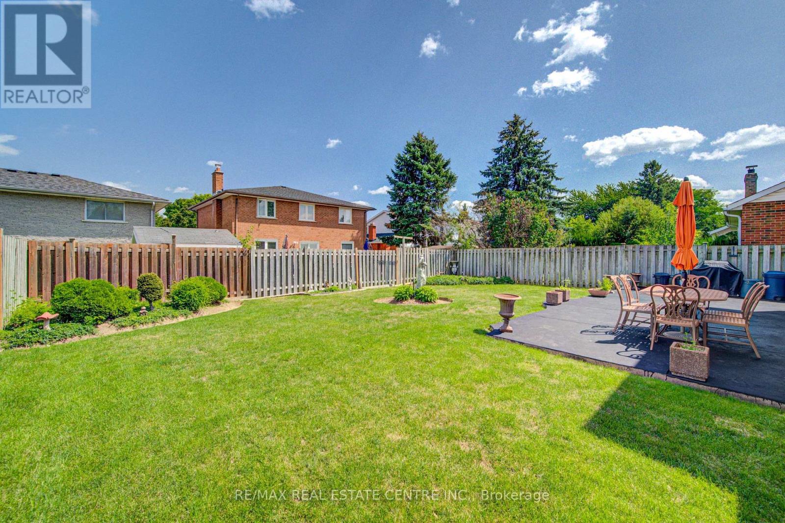 103 SOUTHWOOD DRIVE - 47